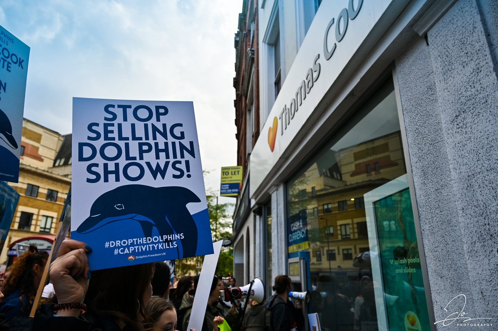 Protest Thomas Cook